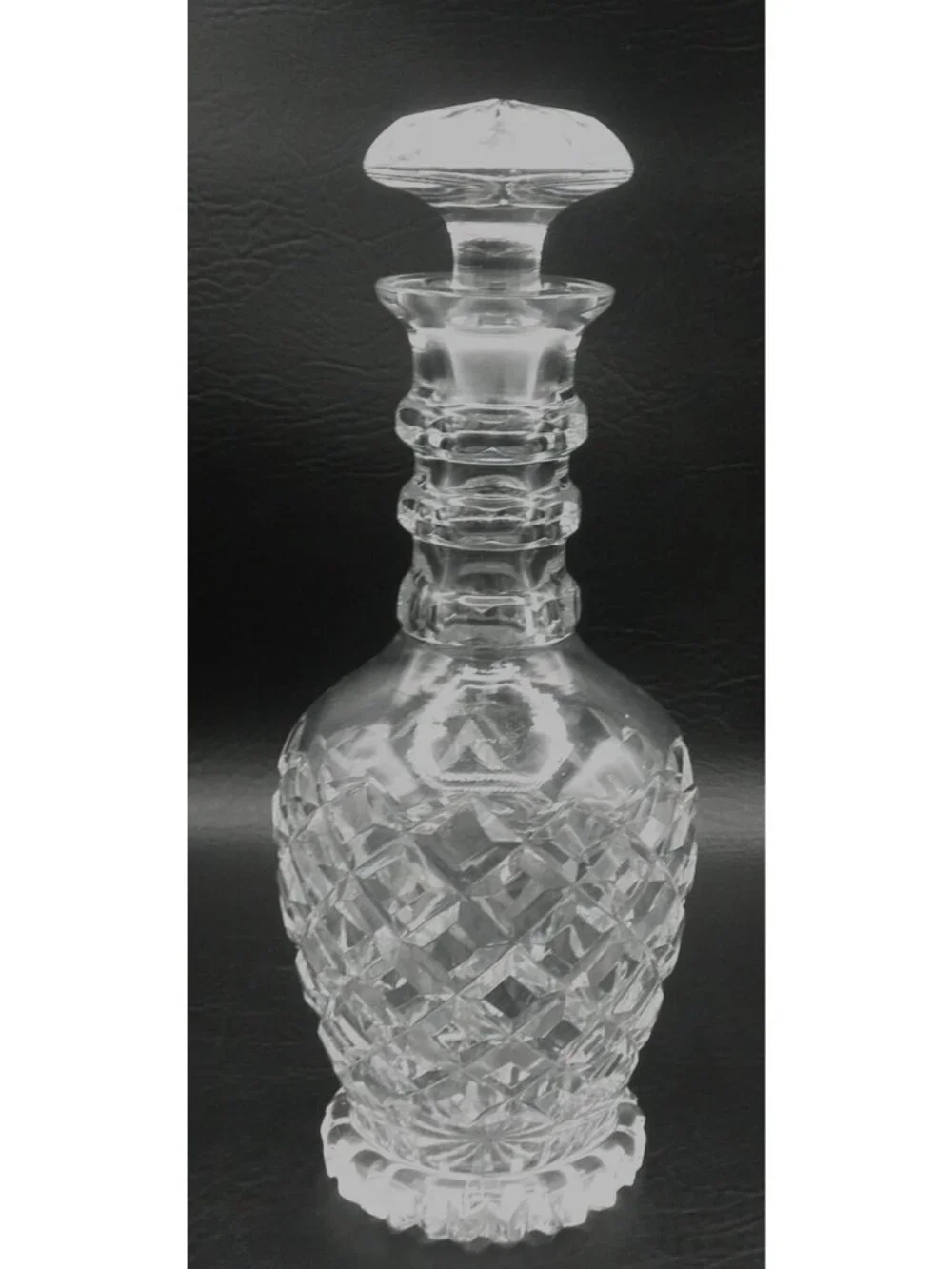 Three Ringed Georgian Style Diamond Cut Glass Decanter W/Stopper 11.5 Inches